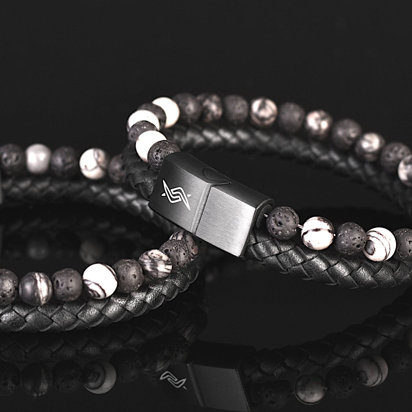 Dave - Genuine leather bracelet with lava & spiderweb beads