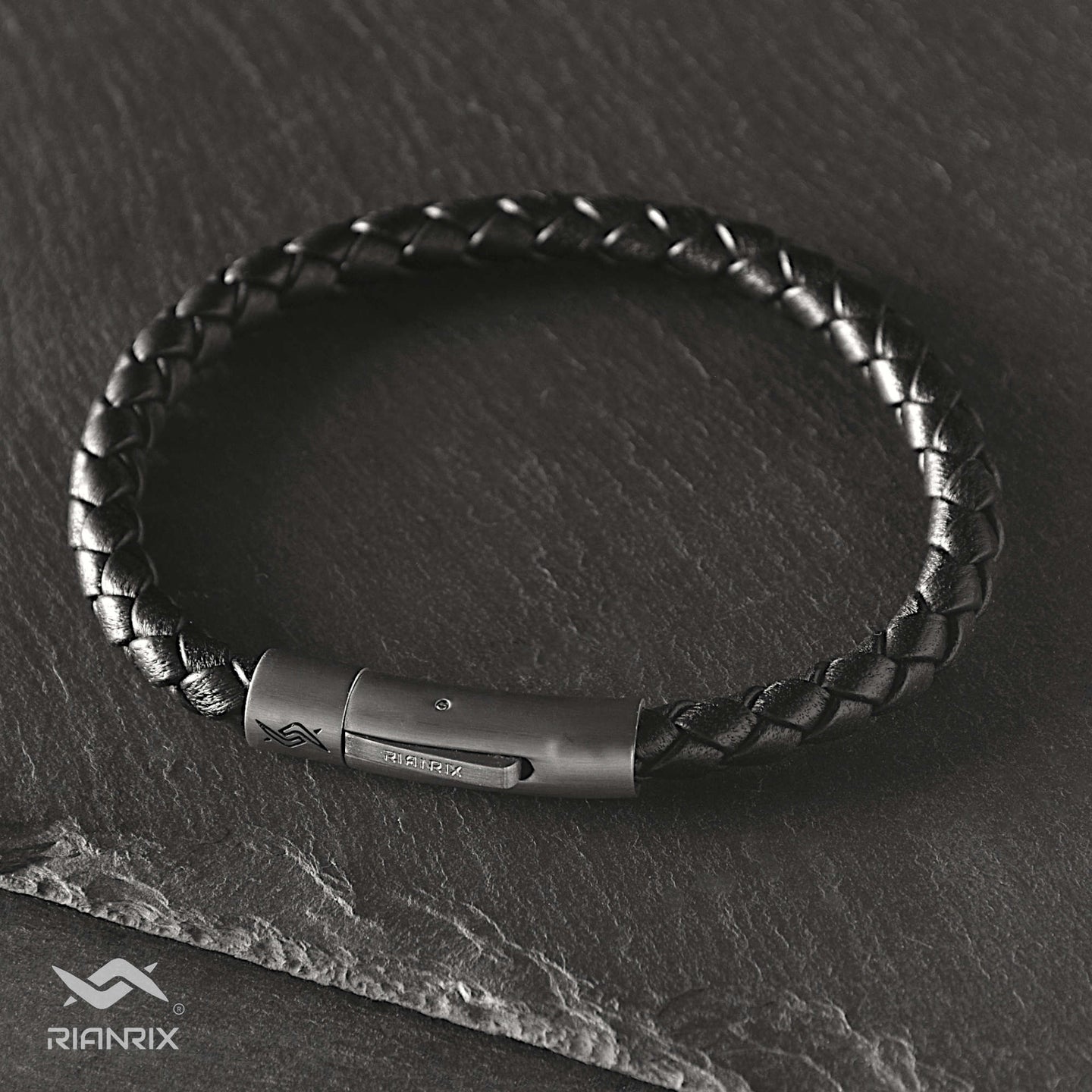 Nightfall - 6mm Nappa leather bracelet in classic black