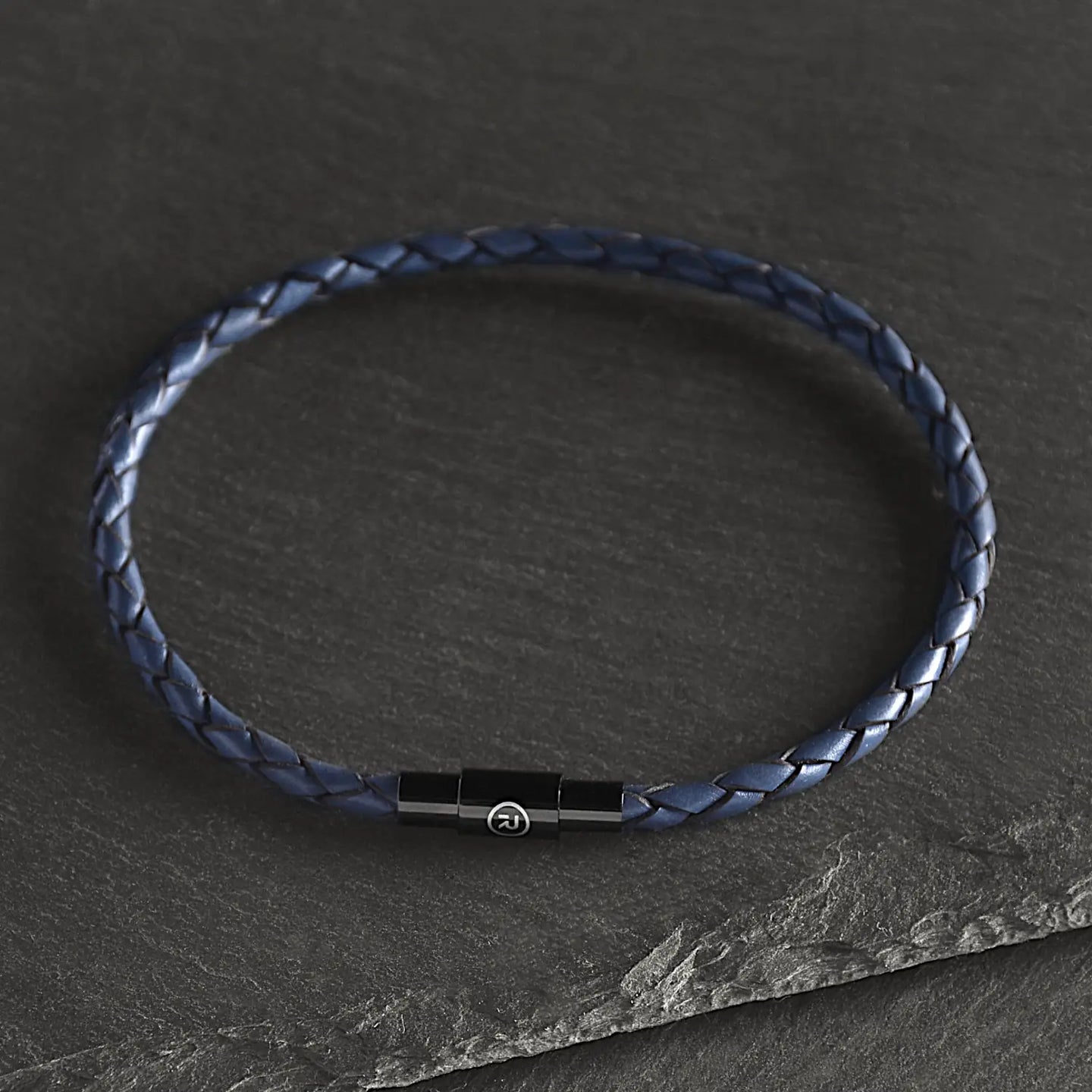 Nolan - 3mm super soft genuine leather bracelet in navy blue