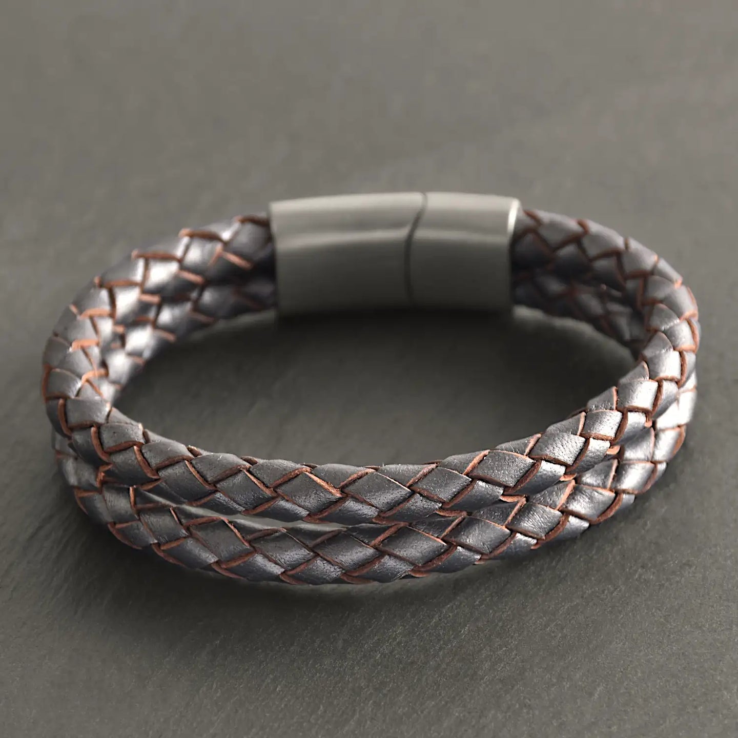 Storm – 6mm Premium Double-Layer Leather Bracelet (steel metallic)